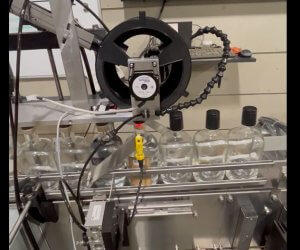 Automatic Shrink Capsule Applicator